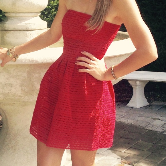 Dresses & Skirts - Red Strapless Mini Dress
